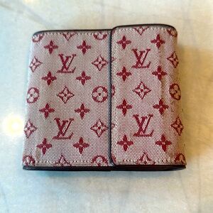 💕Beautiful Pink Louis Vuitton Mini Lin Compact Wallet 💕